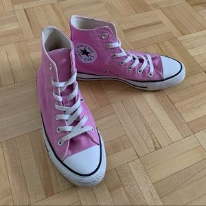 CONVERSE Classic High Top Chuck Taylor All Stars